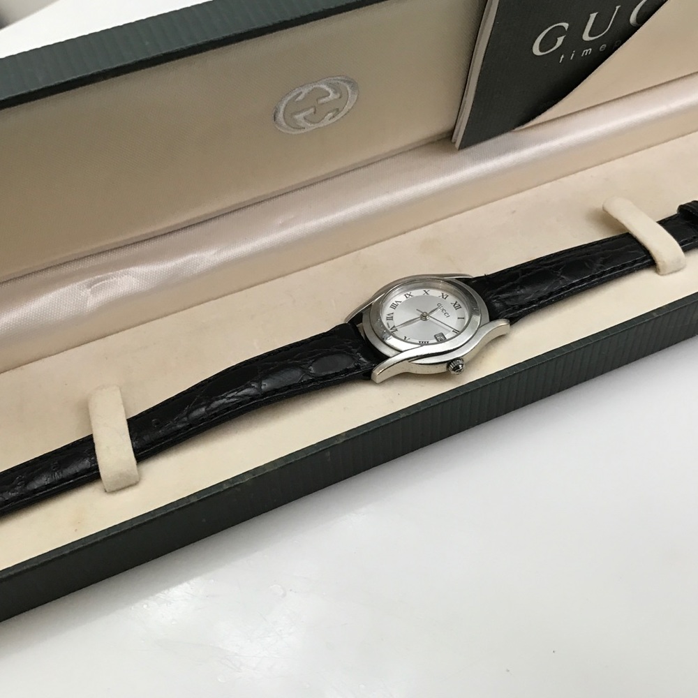 Gucci Watch - Picture 2 of 8